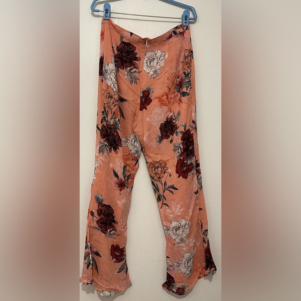 NWT BB Dakota Isabelle Revolve Sugar Coral Floral Cropped Ruffle Flared Pants - Picture 5 of 16